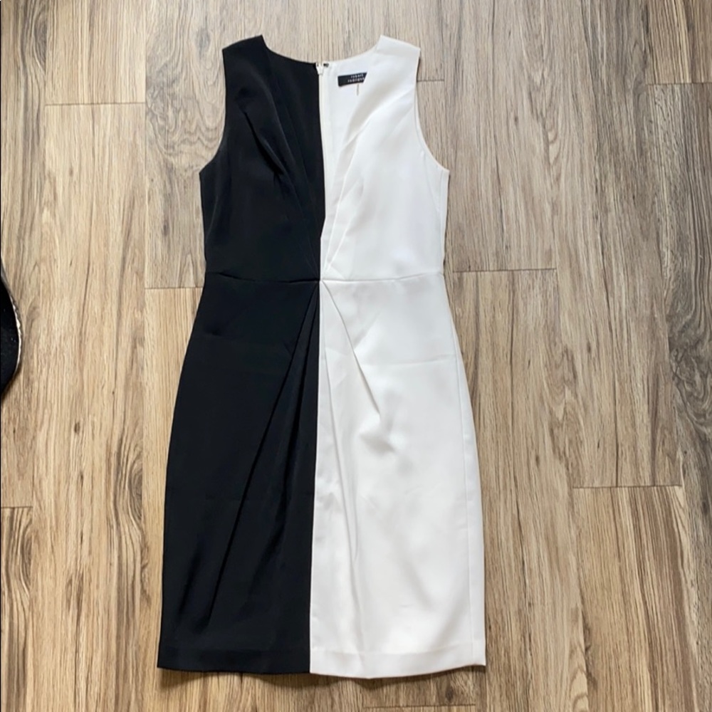 Robert Rodriguez black and white low V dress